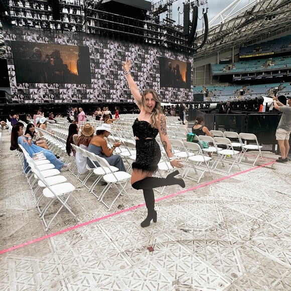 GB Black Sequin Skirt - Picture 4 of 4